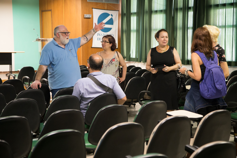 Visita aos auditórios e salas de aula