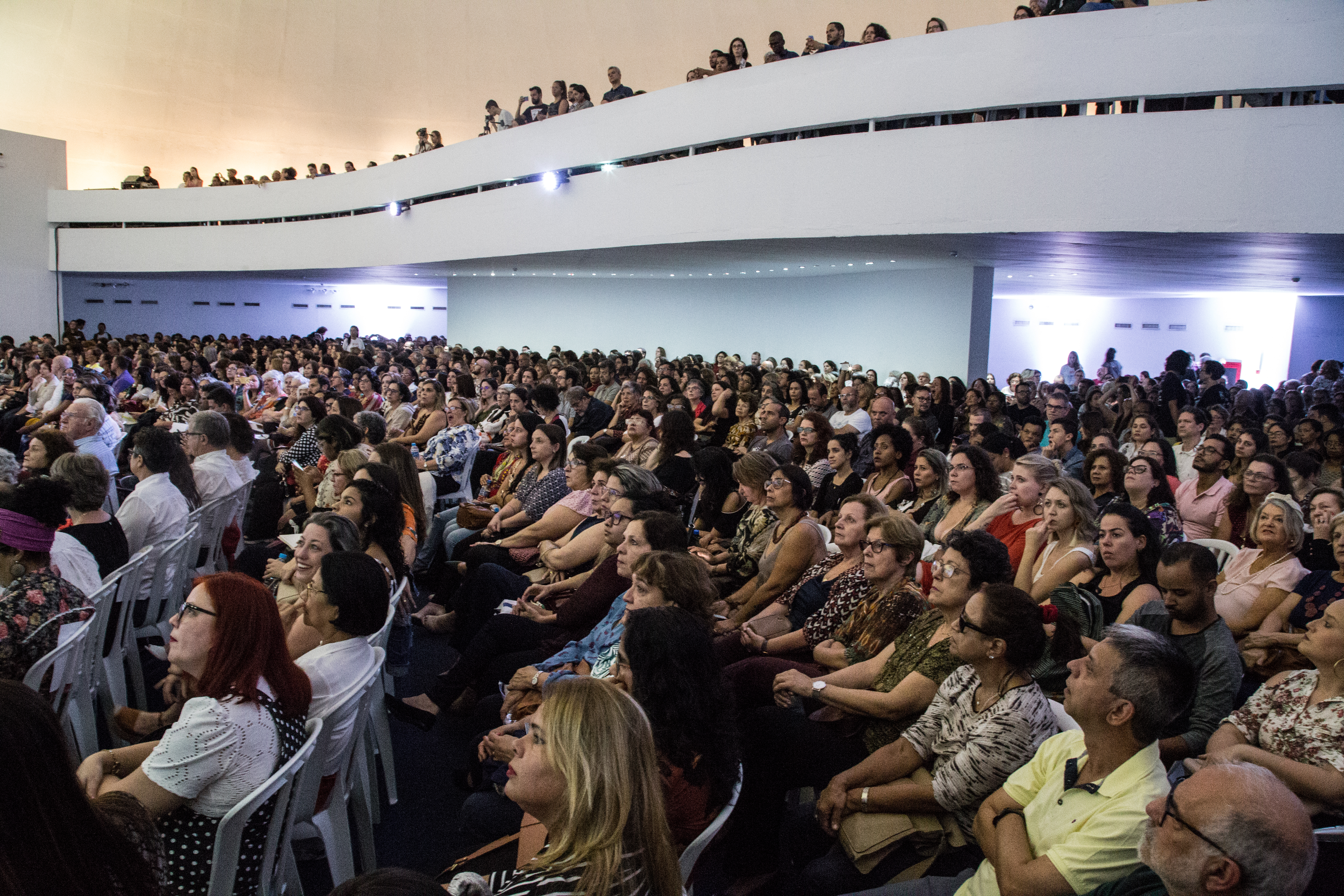 Fotografia do público durante a Abertura da 39ª Reunião Nacional da ANPEd